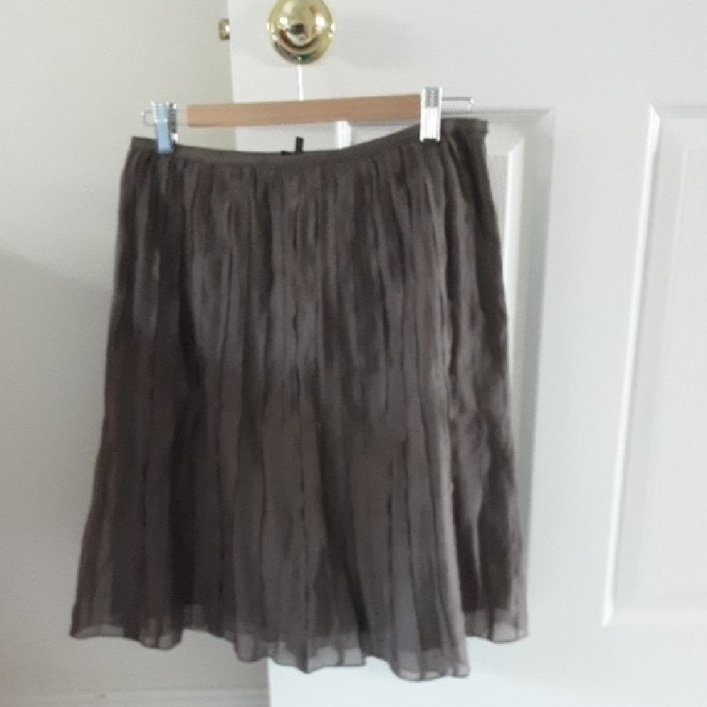 Elegant Brown Skirt